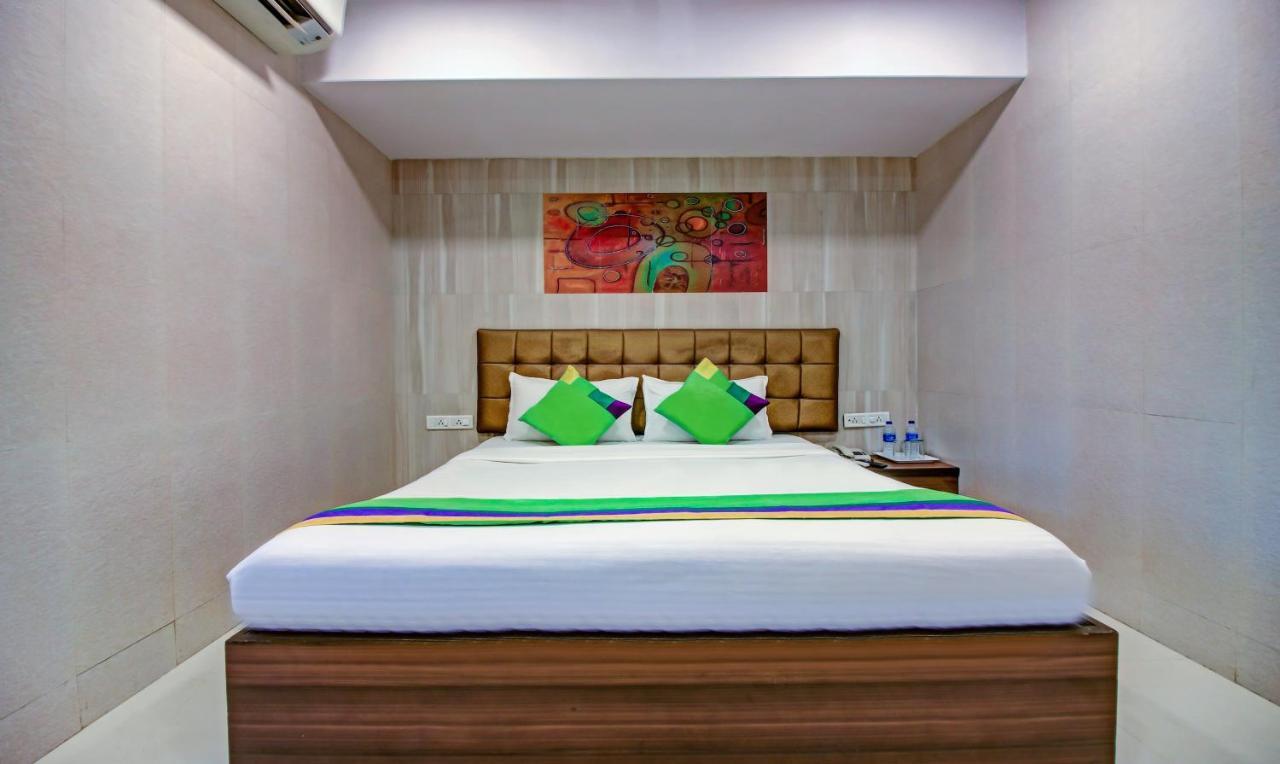 Treebo Lake Bloom Powai มุมไบ ภายนอก รูปภาพ